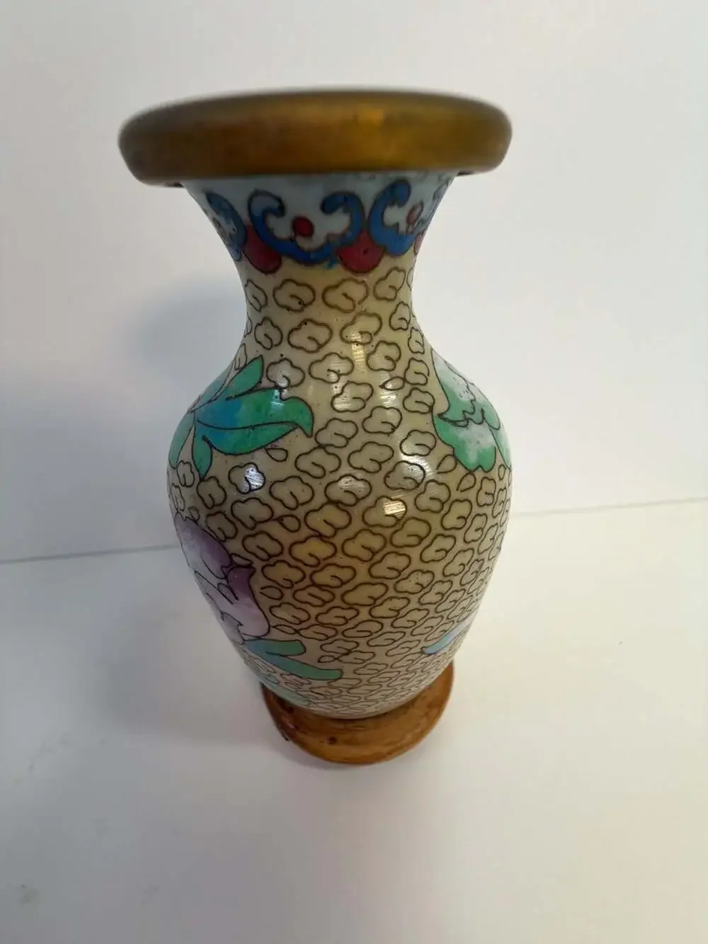 Vintage Chinese Cloisonné Floral Enamel Bud Vase with Wooden‎ Stand